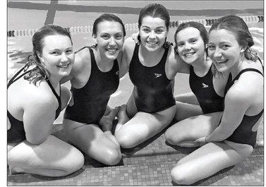 Swimmers wrap up season at sectionals