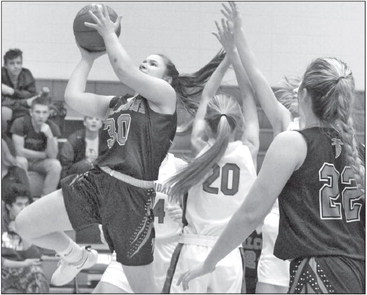 Falcons fall to Auburndale Falcons fall to Auburndale