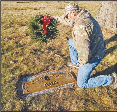 Paus given chance to honor fellow veterans Paus given chance to honor fellow veterans