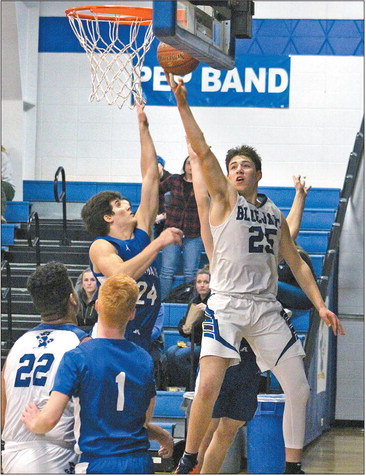 Athens falls to Auburndale squad