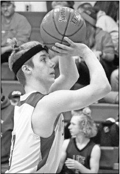 Cornell falls victim to Lake Holcombe’s hot shooting Cornell falls victim to Lake Holcombe’s hot shooting