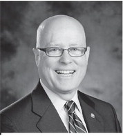 UW-Stevens Point chancellor to retire at year end UW-Stevens Point chancellor to retire at year end