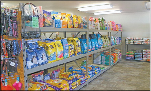 Pet Pantry Plus brings discount goods to Cadott