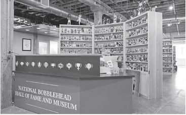 Bobbleheads from Milwaukee museum keep Opening Day vibe alive Bobbleheads from Milwaukee museum keep Opening Day vibe alive