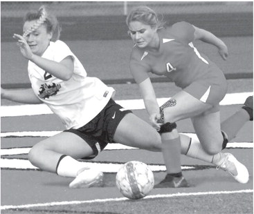 Veal jumps at the chance to continue playing at UW-Stout Veal jumps at the chance to continue playing at UW-Stout