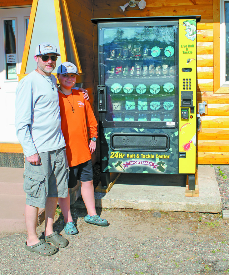 Vending machine brings 24/7 bait to Holcombe area