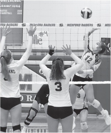 Needing a sweep, Raiders get one to claim upper-bracket berth Needing a sweep, Raiders get one to claim upper-bracket berth