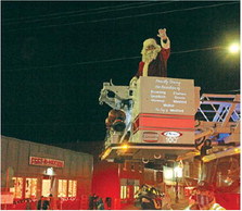 Event helps kick off Christmas season in Medford