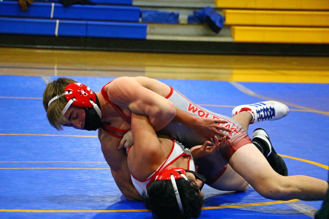 Wolfpack nips at Raiders