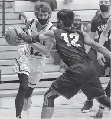 Pirates hang tough until last nine minutes of regional defeat