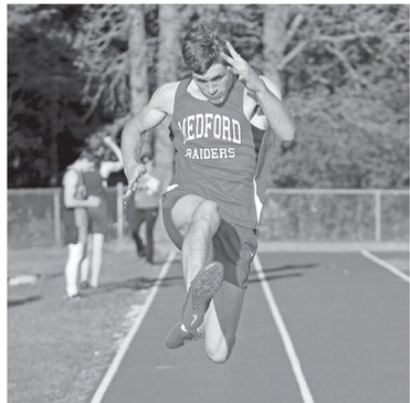 Raiders show their track speed in Marathon relay invitational Raiders show their track speed in Marathon relay invitational