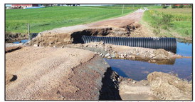 Heavy rains take out roads in southeastern towns Heavy rains take out roads in southeastern towns