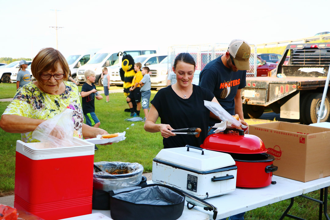 Quarterback Club looks to boost Cadott involvement