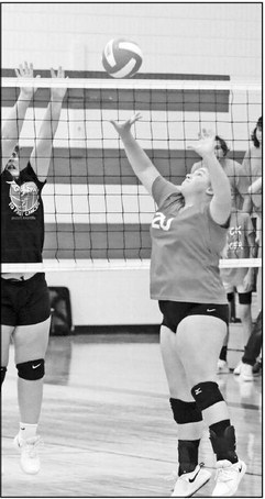 Chieftains take out Raiders, drop close sets to Warriors