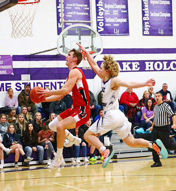 Chieftains hit a rough patch in conference action