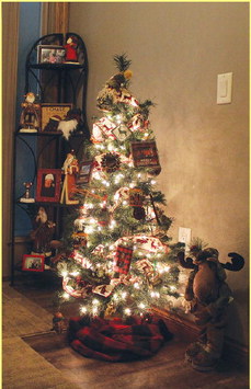 Family memories take center stage at  Loyal Christmas Home Tour site