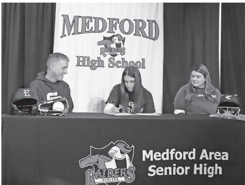 Miller makes it official with  UW- Green Bay