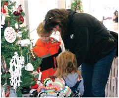 Simple ways to involve kids in holiday decorating