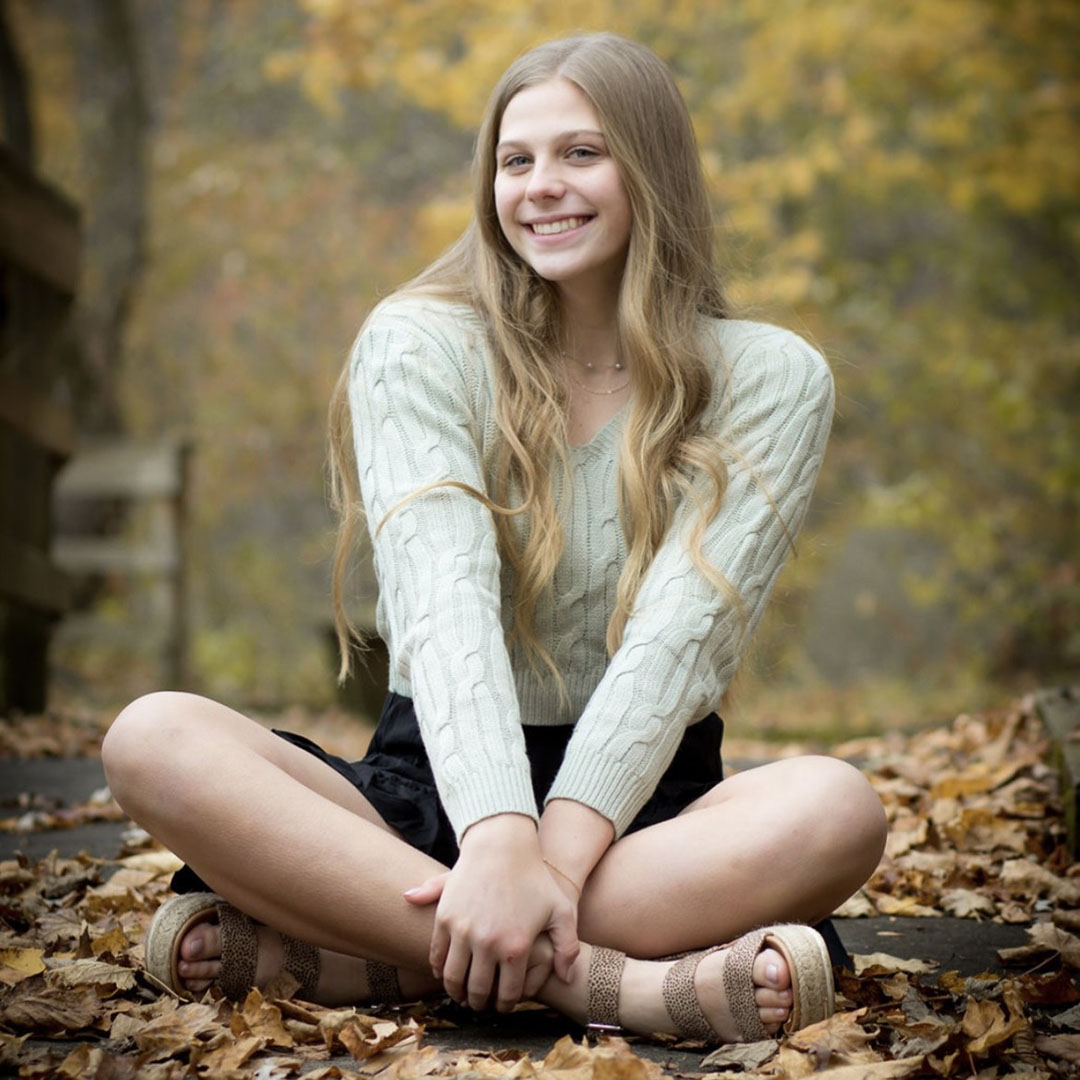 DAR honors Goettl with their Good Citizen Award