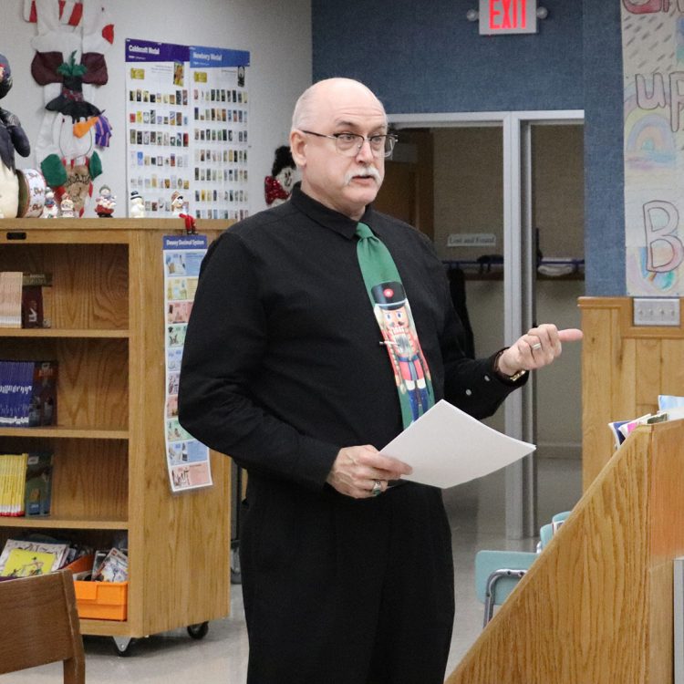 Lake Holcombe School Board; Reading is making a popular comeback