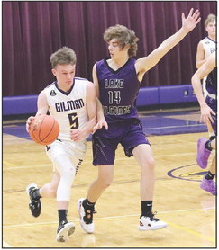 Chieftains take game from  Pirates for a holiday victory