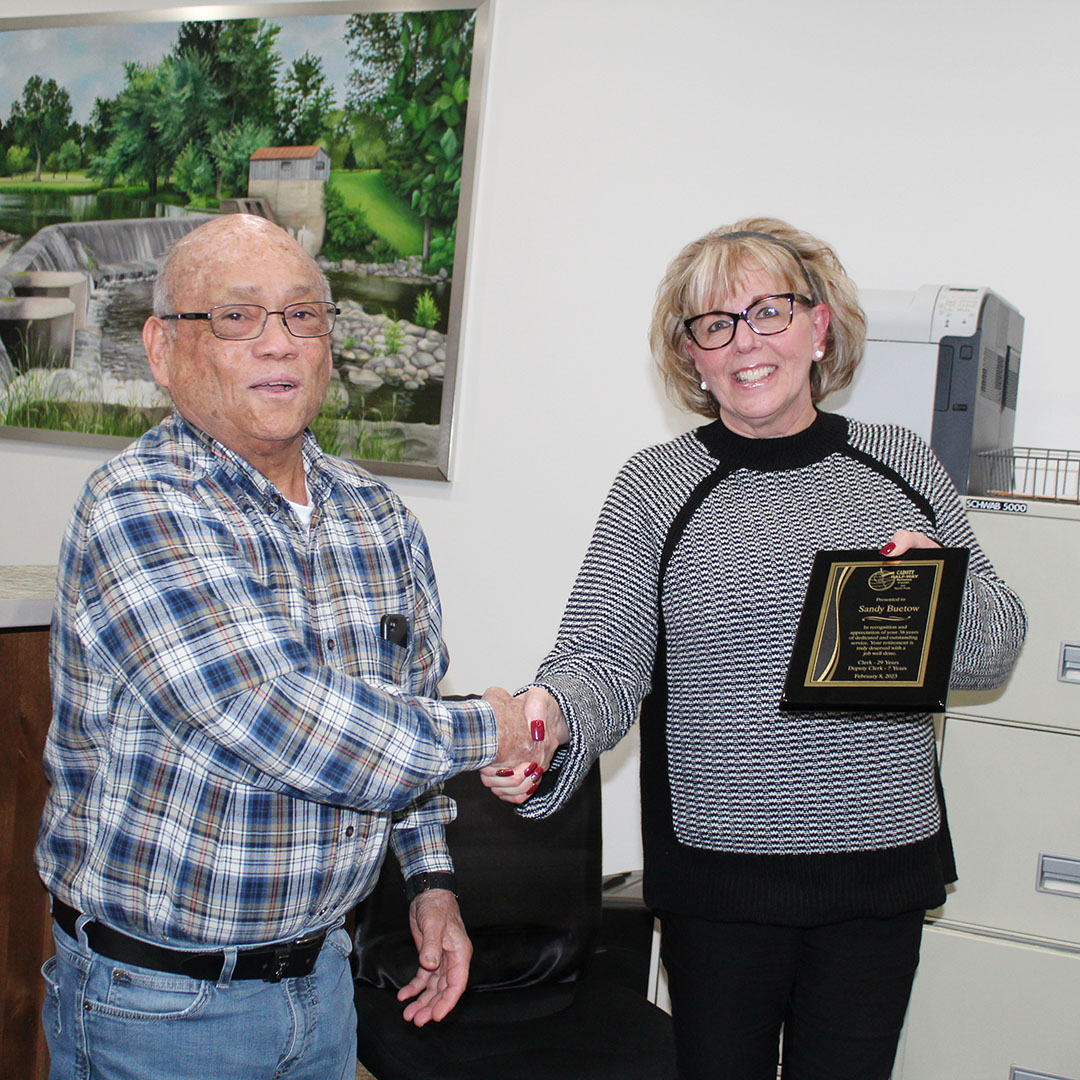 Buetow retires after 36 year career with Cadott Central Wisconsin News