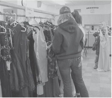 Prom Perfect event connects dresses to area teens