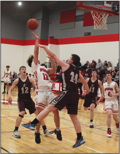 Loyal overcomes Spencer in close, fast-paced game