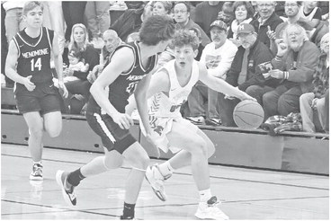 Raiders sharp in tournament opener, roll past the Mustangs Raiders sharp in tournament opener, roll past the Mustangs