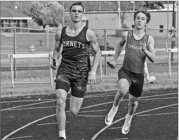 Hornets track sends two to La Crosse