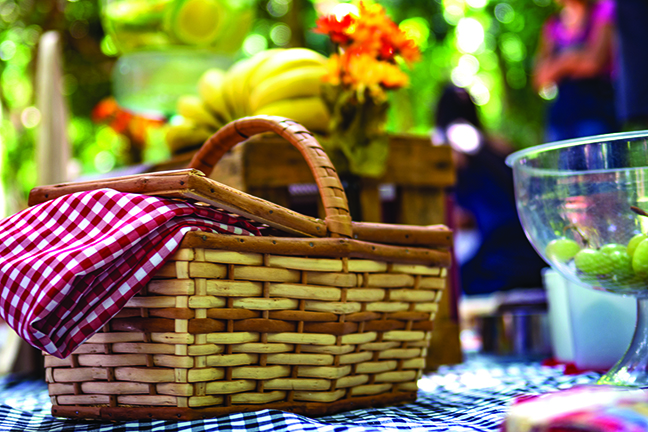 Keep cold food cold and hot food hot this summer Keep cold food cold and hot food hot this summer