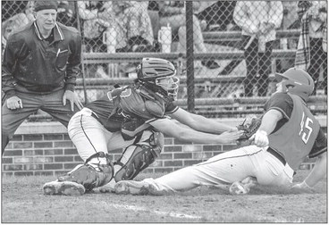 Co-op splits doubleheader with Red Raiders