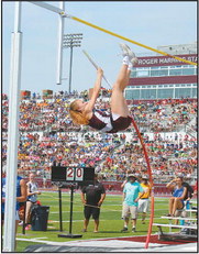 Horvath takes 1st, Loyal girls relay teams place 2nd at state