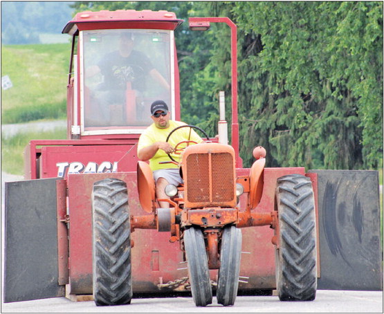 Hamburg tractor pull