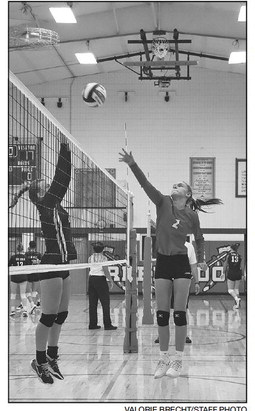 Greenwood volleyball loses 2, wins 1 in home quadrangular