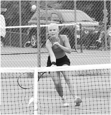 T-Birds take charge going into today’s GNC tennis tourney T-Birds take charge going into today’s GNC tennis tourney