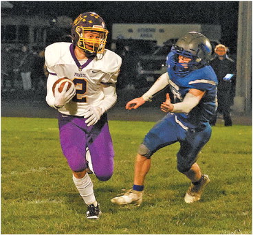 Big second quarter caps Pirates’ perfect run through conference