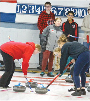 Back to four players a side, curlers hope for improved years