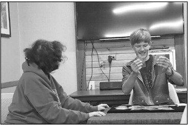 Magic tricks astonish audience at Greenwood