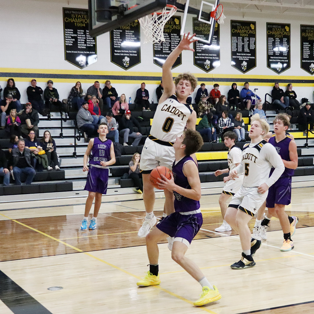 Hornets put the sting on visiting Chieftains
