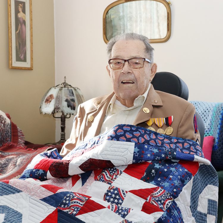 Honor quilts ensure that heroes are not forgotten Honor quilts ensure that heroes are not forgotten