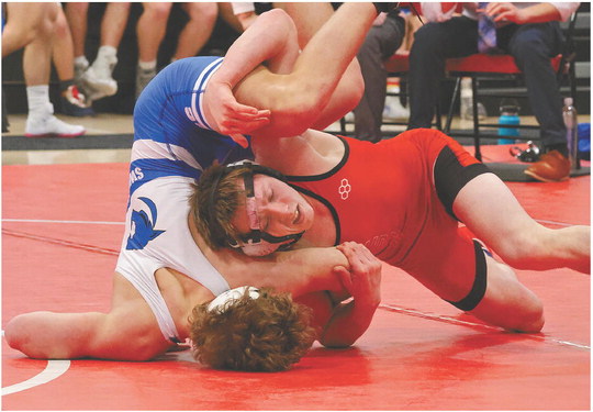 Wrestlers rule regional, advance 11