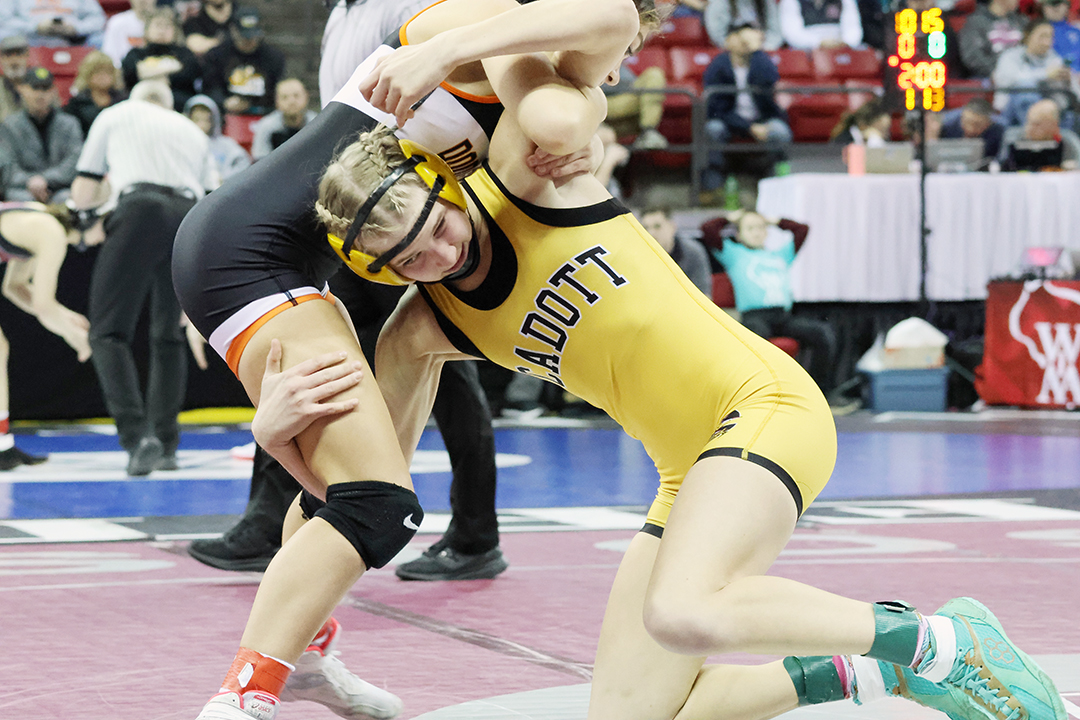Sonnentag claims third to make podium at State