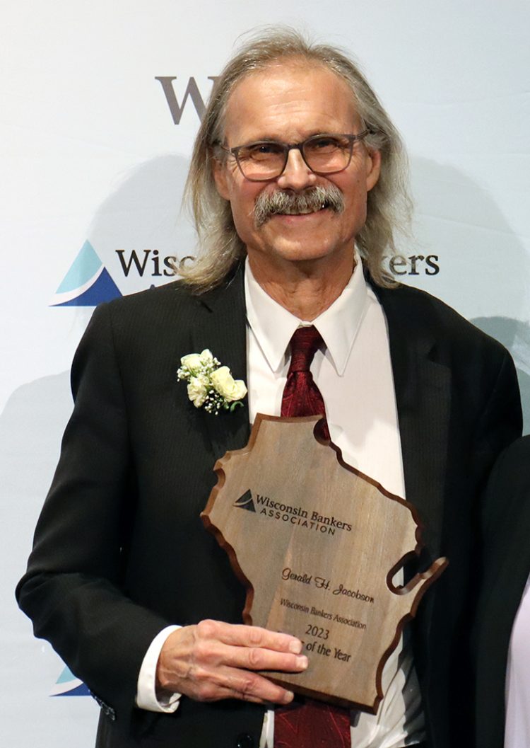 Jacobson honored as Banker of the Year Jacobson honored as Banker of the Year
