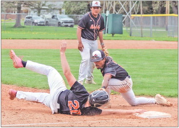 Baseball claims fourth straight Marawood title