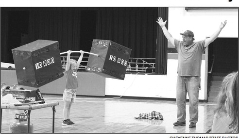 Motivational speaker tells children to reach for the sky Motivational speaker tells children to reach for the sky