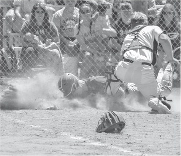 Osprey survive late flurry;  Reds sweep with shutouts