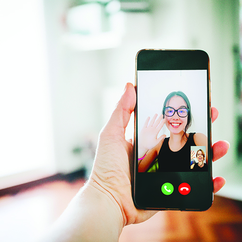 Strengthening social bonds in the digital era
