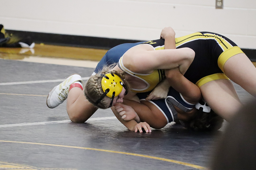 Sonnentag notches 100th win, along with home win