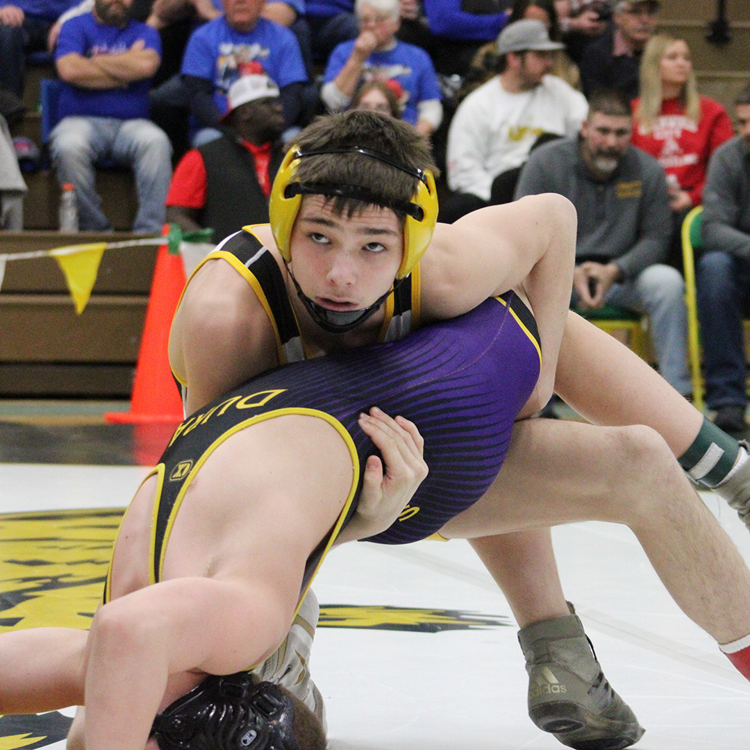 Hornets send five grapplers onward from area Regional
